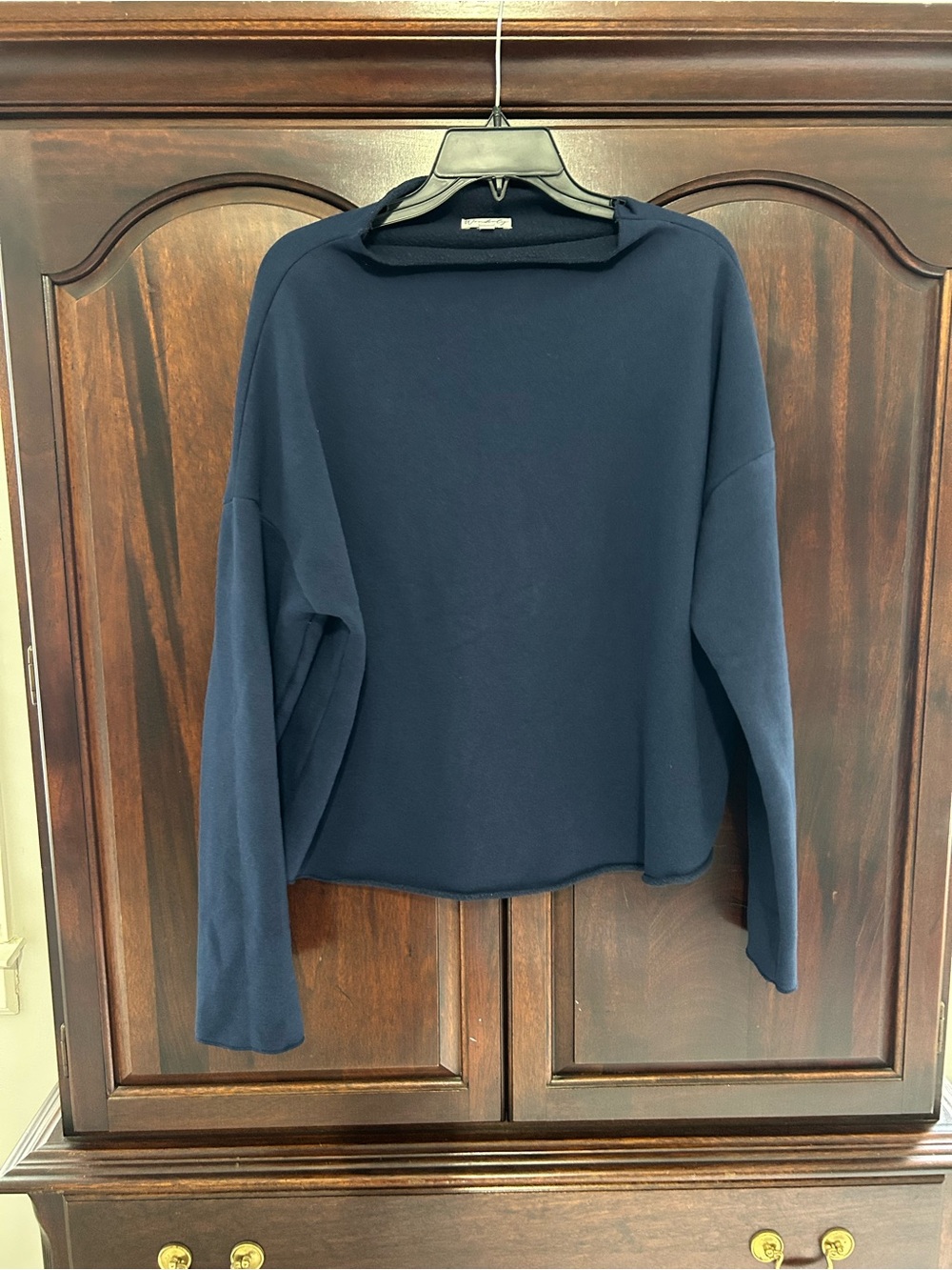 Wonderly Navy Women’s Boxy Sweatershirt